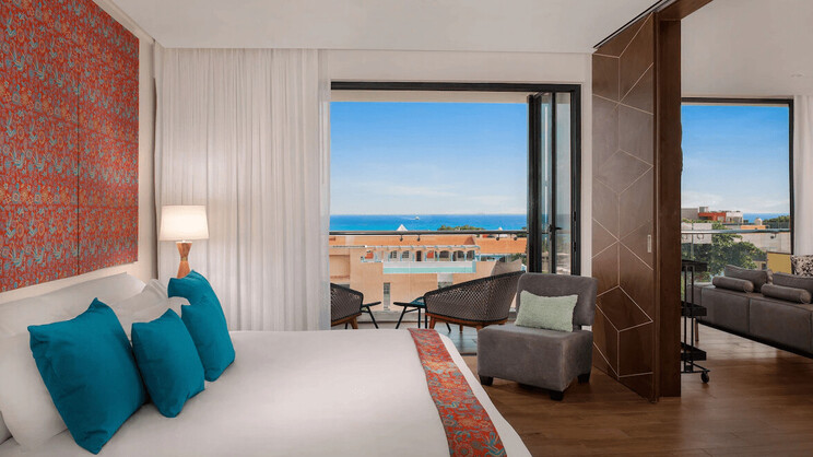 The Fives Downtown Hotel & Residences